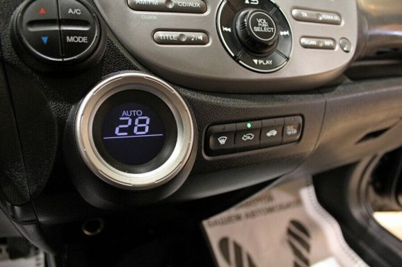Honda Jazz, 1.3 л, Робот, 2009 фото 1