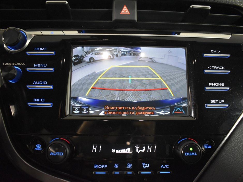Toyota Camry, 2.5 л, АТ, 2019 фото 10