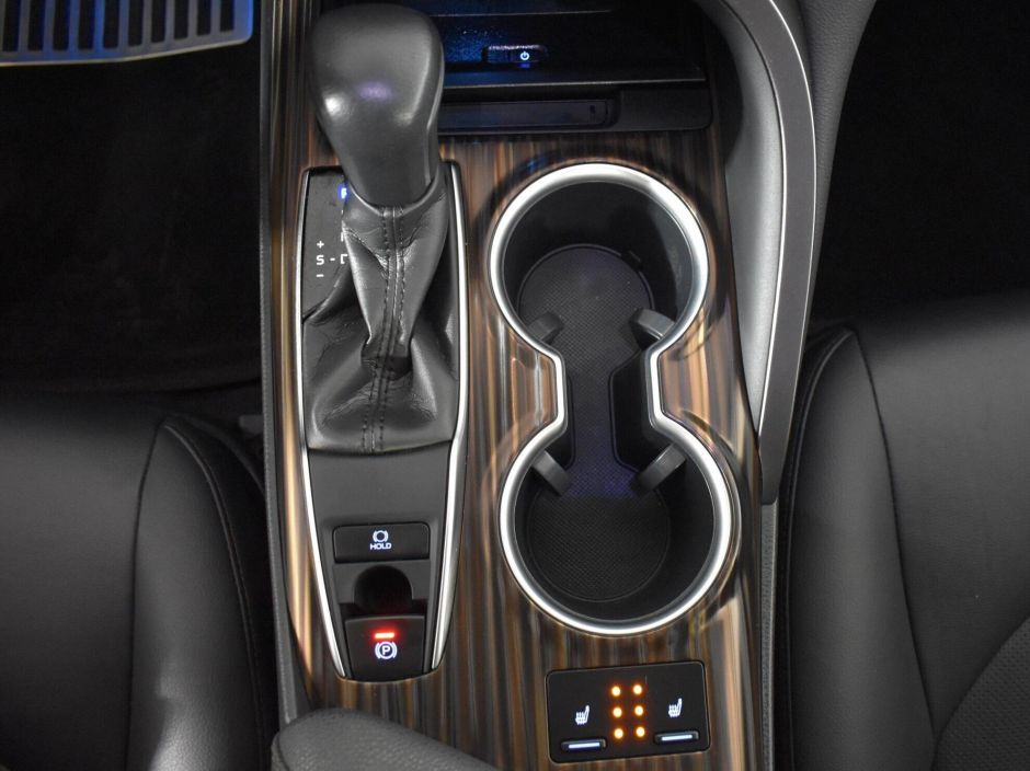 Toyota Camry, 2.5 л, АТ, 2019 фото 11