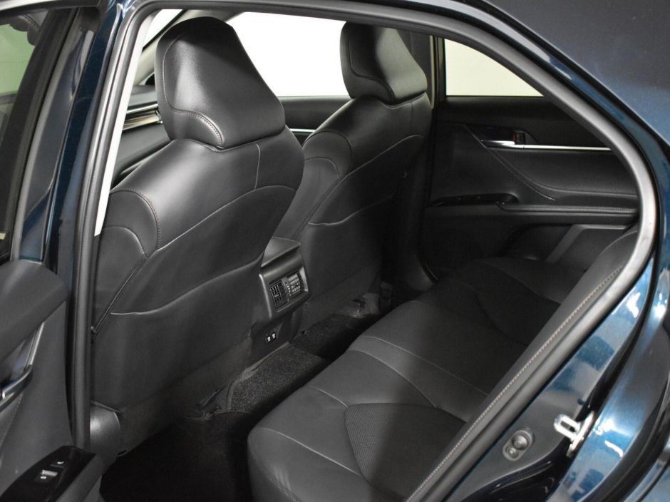 Toyota Camry, 2.5 л, АТ, 2019 фото 2