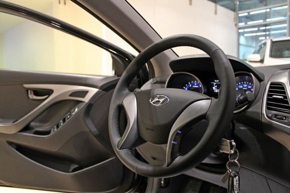 Hyundai Elantra, 1.6 л, МТ, 2015 фото 10