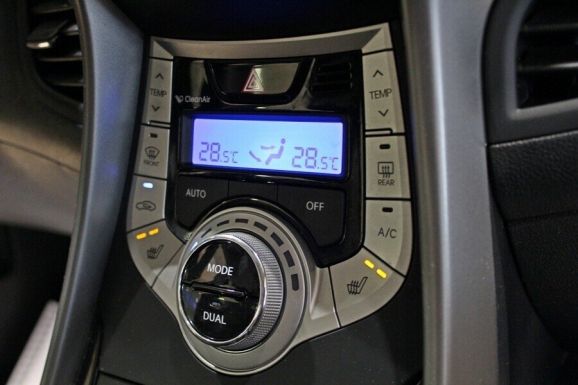 Hyundai Elantra, 1.6 л, АТ, 2012 фото 2