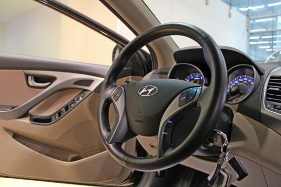 Hyundai Elantra, 1.8 л, АТ, 2015 фото 10