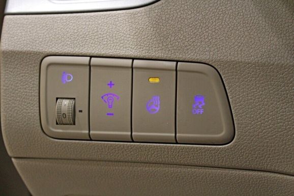 Hyundai Elantra, 1.8 л, АТ, 2015 фото 1