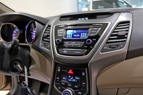 Hyundai Elantra, 1.6 л, АТ, 2015 фото 10