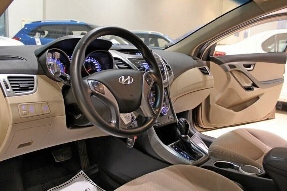 Hyundai Elantra, 1.6 л, АТ, 2015 фото 2