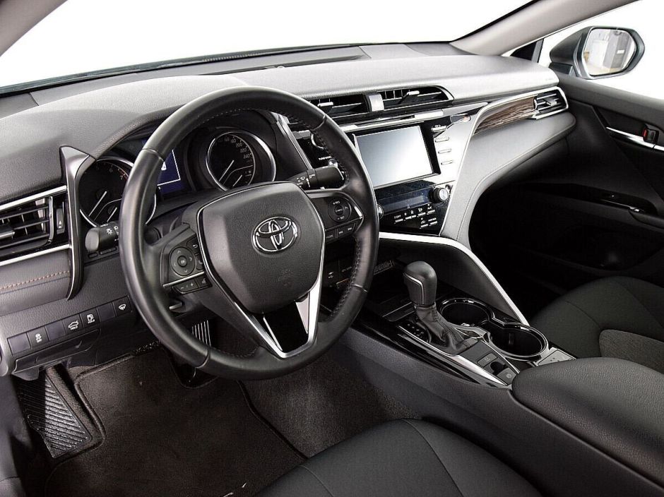Toyota Camry, 2.5 л, АТ, 2020 фото 7