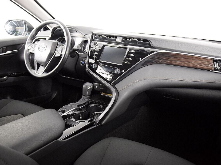 Toyota Camry, 2.5 л, АТ, 2020 фото 2