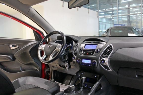 Hyundai ix35, 2.0 л, АТ, 2010 фото 7