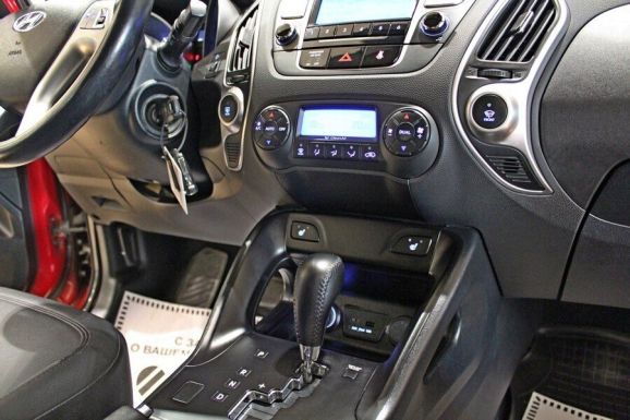 Hyundai ix35, 2.0 л, АТ, 2010 фото 9