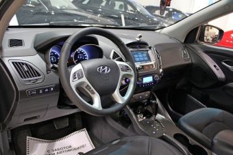 Hyundai ix35, 2.0 л, АКПП, 2013 фото 2