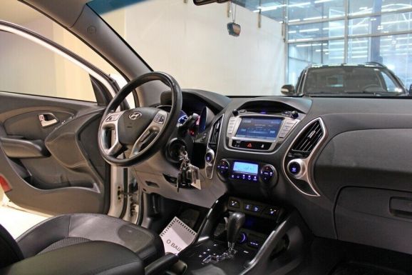 Hyundai ix35, 2.0 л, АТ, 2013 фото 7
