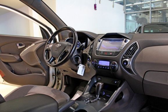 Hyundai ix35, 2.0 л, АТ, 2015 фото 9