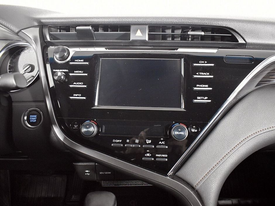 Toyota Camry, 2.5 л, АТ, 2020 фото 9