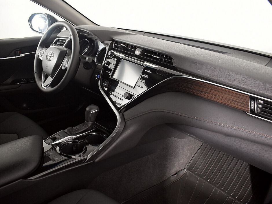 Toyota Camry, 2.5 л, АТ, 2020 фото 2