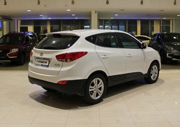 Hyundai ix35, 2.0 л, АТ, 2010 фото 4