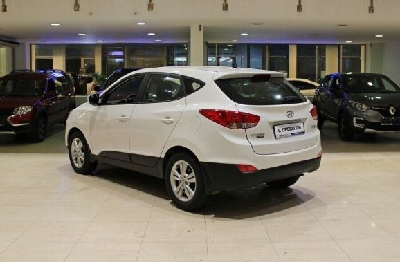 Hyundai ix35, 2.0 л, АТ, 2010 фото 6