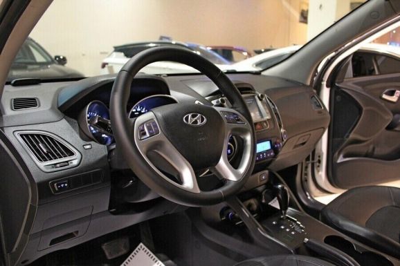 Hyundai ix35, 2.0 л, АТ, 2010 фото 7