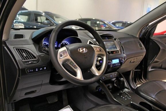 Hyundai ix35, 2.0 л, АТ, 2013 фото 9