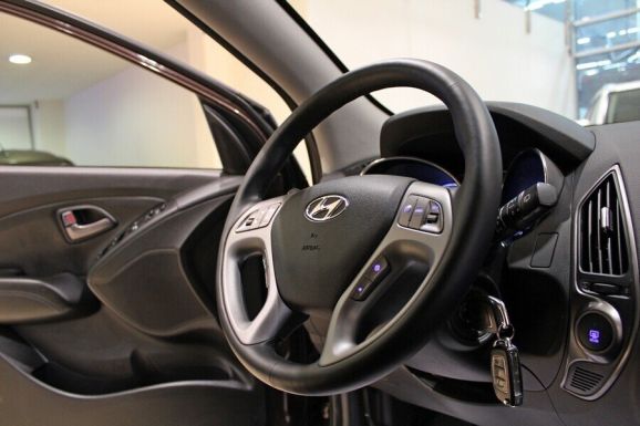 Hyundai ix35, 2.0 л, АТ, 2014 фото 10