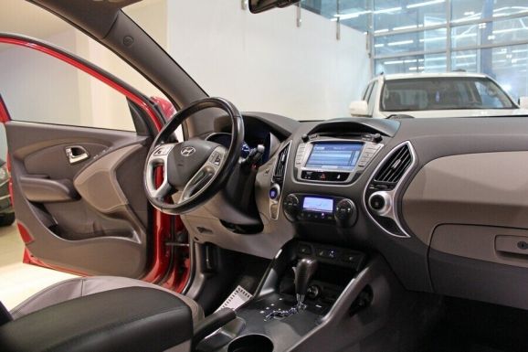 Hyundai ix35, 2.0 л, АТ, 2013 фото 7