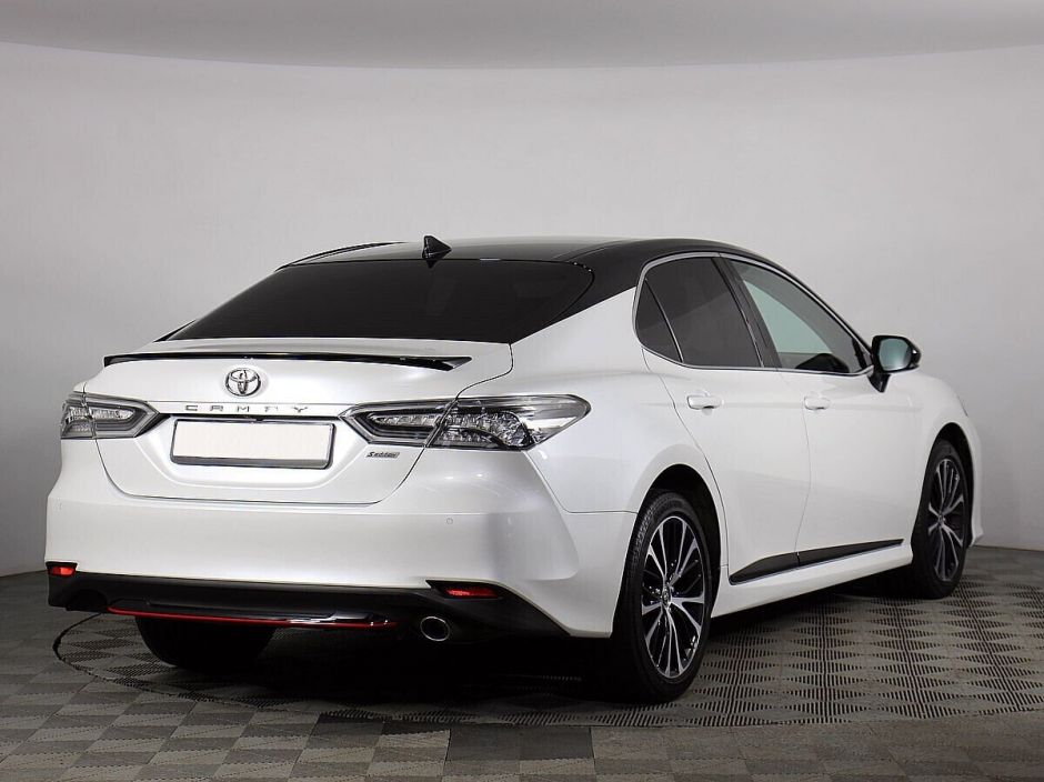 Toyota Camry, 2.5 л, АТ, 2020 фото 4