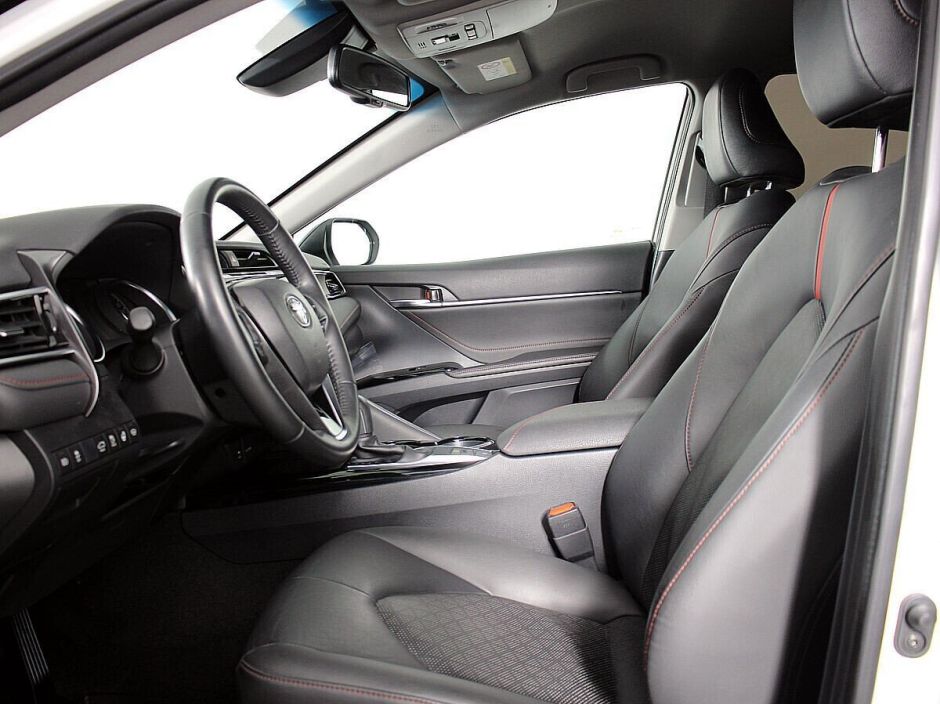Toyota Camry, 2.5 л, АТ, 2020 фото 5