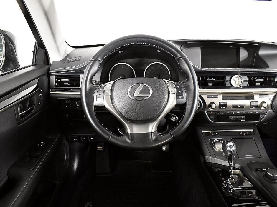 Lexus ES, 2.5 л, АТ, 2015 фото 8