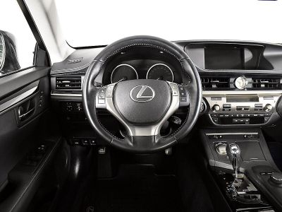 Lexus ES, 2.5 л, АКПП, 2015 фото 8