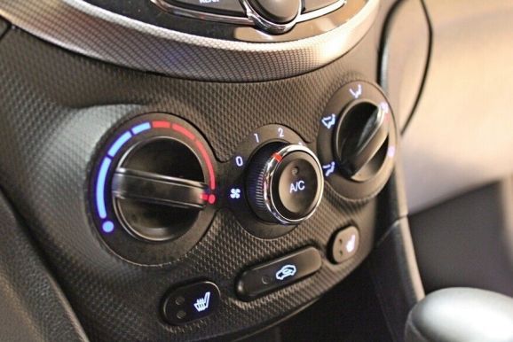 Hyundai Solaris, 1.6 л, АТ, 2014 фото 2