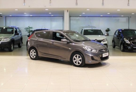 Hyundai Solaris, 1.4 л, АТ, 2012 фото 4