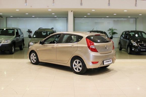 Hyundai Solaris, 1.6 л, АТ, 2013 фото 4