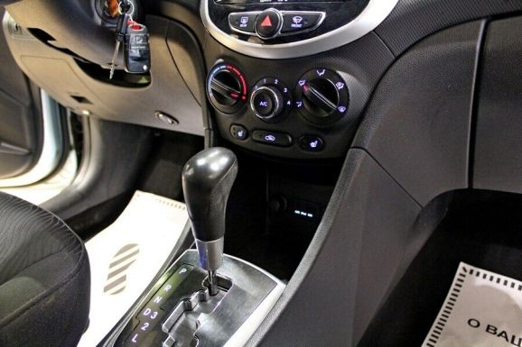 Hyundai Solaris, 1.6 л, АТ, 2013 фото 9