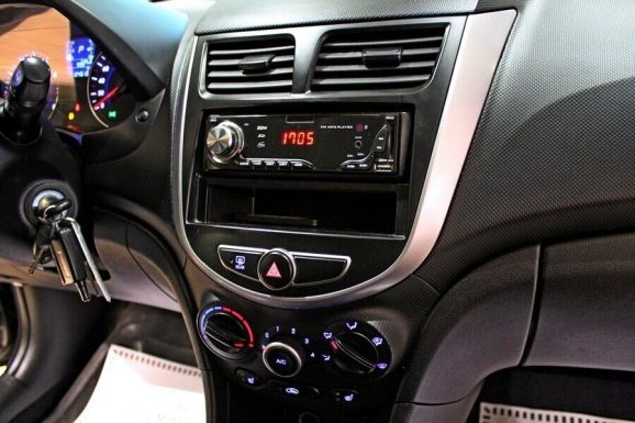 Hyundai Solaris, 1.4 л, АТ, 2016 фото 9