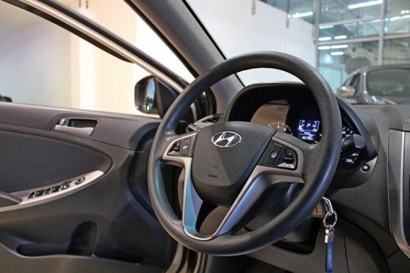 Hyundai Solaris, 1.4 л, АТ, 2016 фото 2