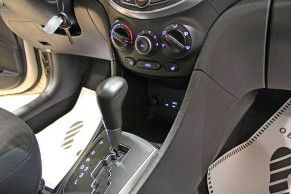 Hyundai Solaris, 1.4 л, АТ, 2015 фото 9