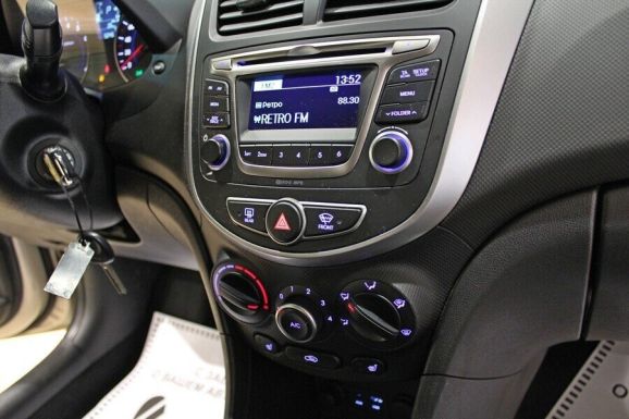 Hyundai Solaris, 1.4 л, АТ, 2015 фото 10