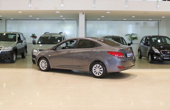 Hyundai Solaris, 1.6 л, АТ, 2015 фото 4