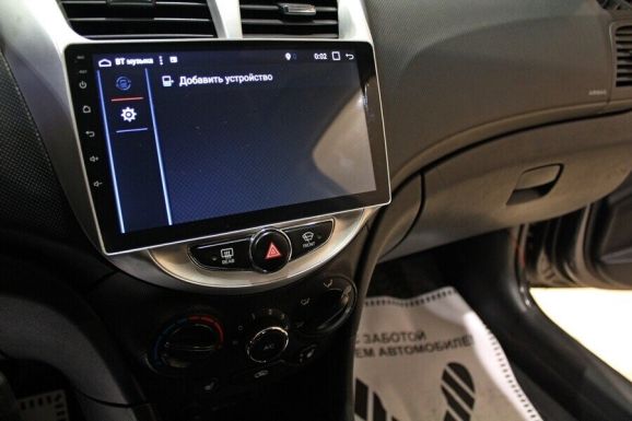 Hyundai Solaris, 1.6 л, АТ, 2012 фото 1