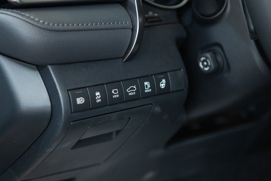 Toyota Camry, 3.5 л, АТ, 2023 фото 16