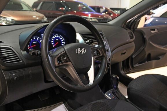 Hyundai Solaris, 1.6 л, АТ, 2016 фото 9