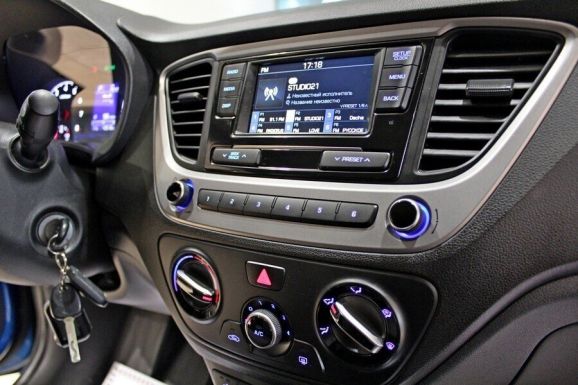 Hyundai Solaris, 1.6 л, АТ, 2018 фото 2