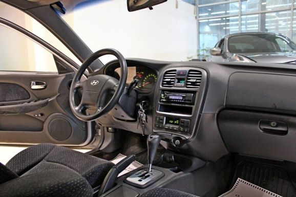 Hyundai Sonata, 2.0 л, АТ, 2010 фото 7