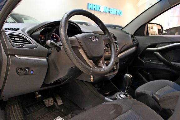 LADA (ВАЗ) Vesta, 1.6 л, Робот, 2018 фото 2