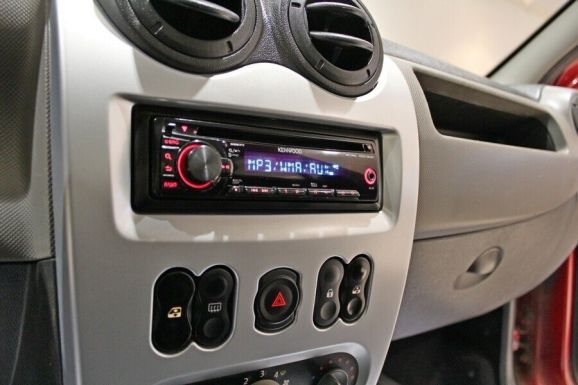 Renault Logan, 1.6 л, МТ, 2014 фото 1