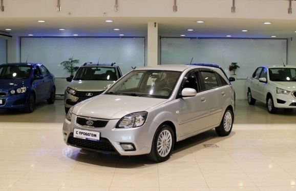Kia Rio, 1.4 л, АТ, 2010 фото 3