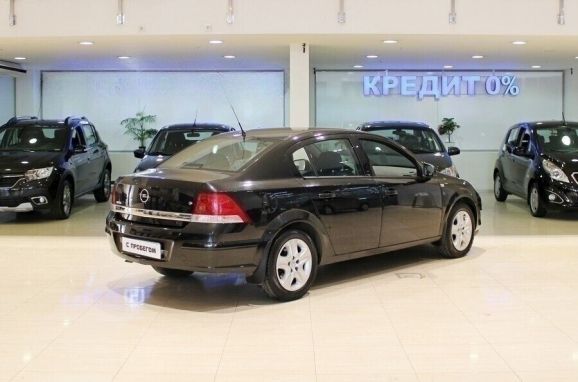 Opel Astra, 1.6 л, МТ, 2013 фото 5