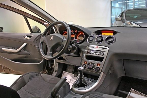 Peugeot 308, 1.6 л, МТ, 2012 фото 7