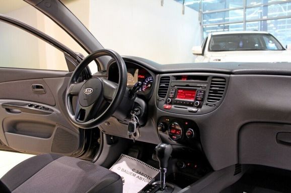 Kia Rio, 1.4 л, АТ, 2010 фото 7