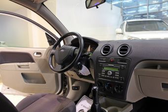 Ford Fusion, 1.4 л, МКПП, 2009 фото 7